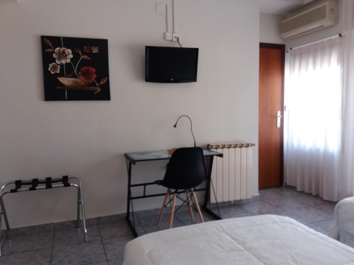 Hostal La Pilarica Paterna Quarto foto