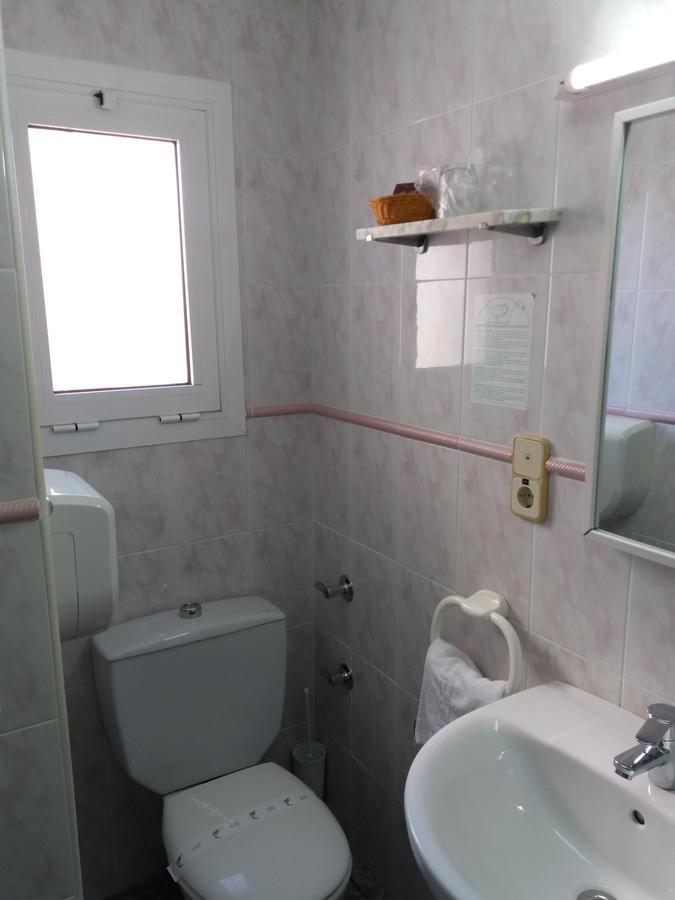 Hostal La Pilarica Paterna Quarto foto