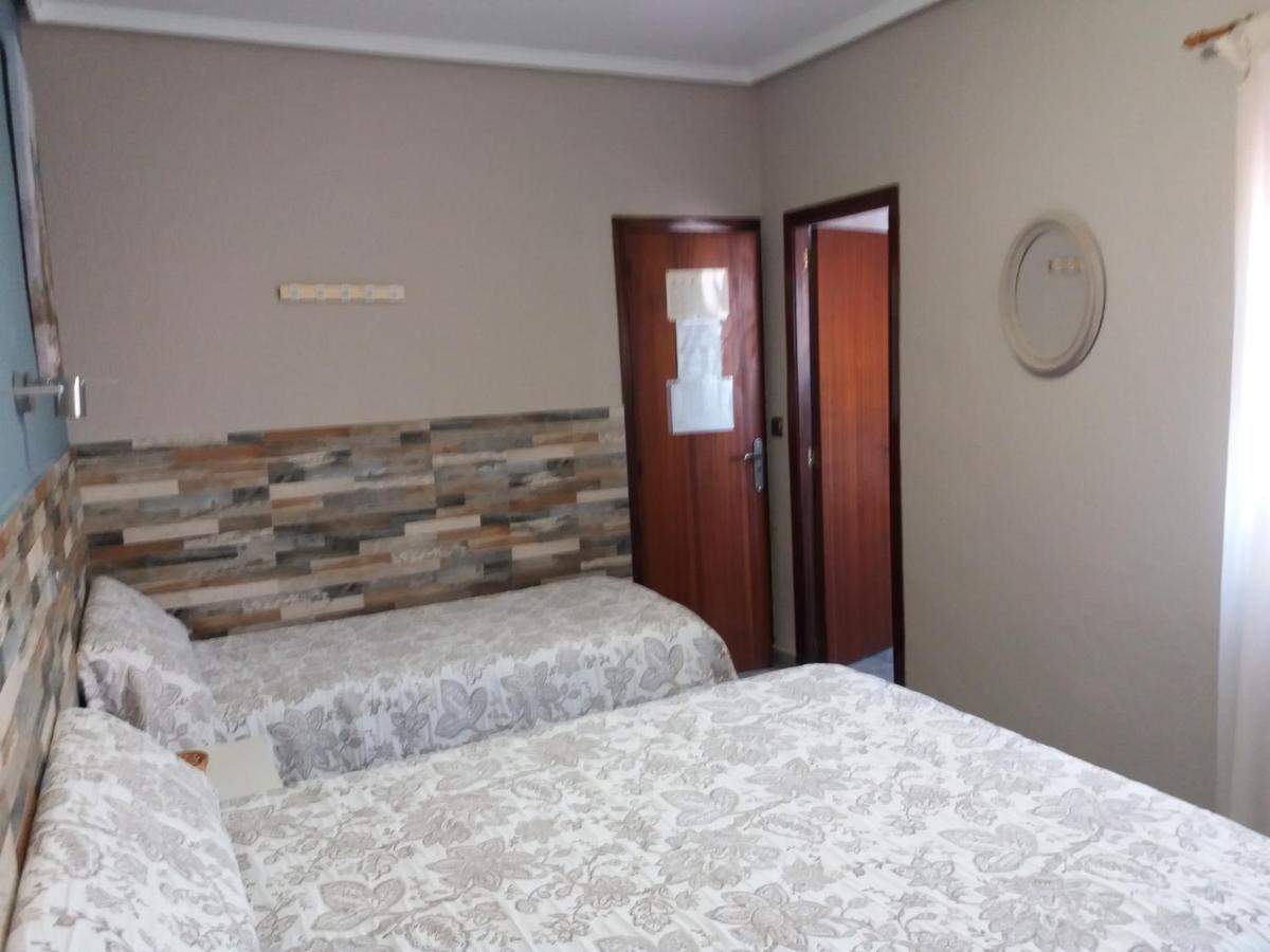 Hostal La Pilarica Paterna Quarto foto